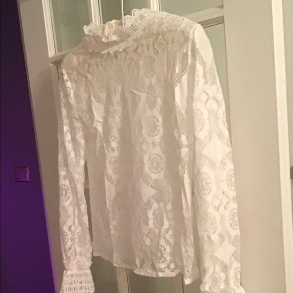 Beautiful white lace vintage look top - Picture 1 of 5